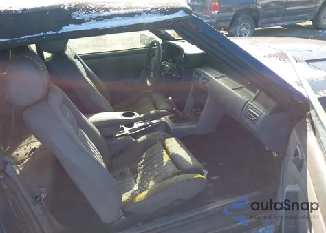 1988 Ford Mustang Lx z USA, uszkodzony, nr VIN 1FABP44E8JF303629